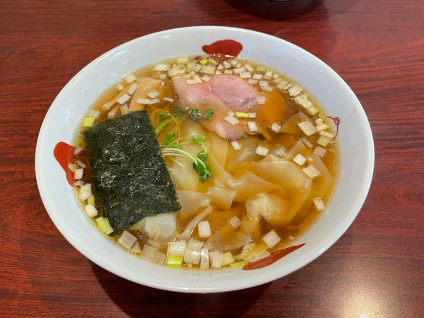 「ワンタンそば」@支那そば 正月屋の写真