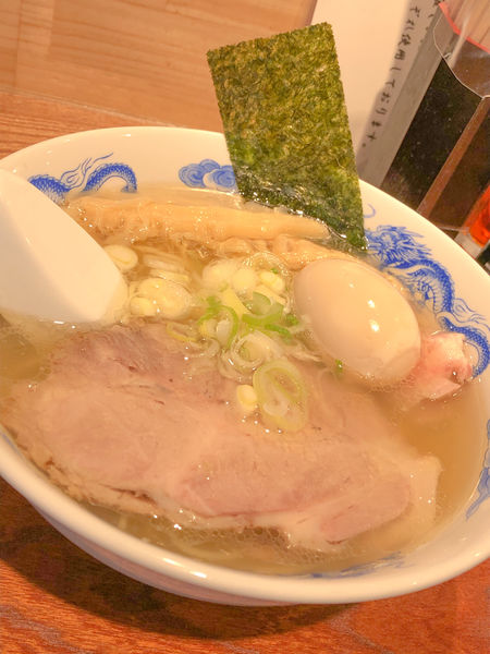 「貝だし中華そば（塩）+味玉（Bランチセット）」@貝だし地鶏中華そば あん藤 えのしま店の写真