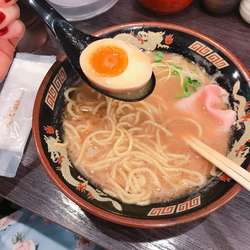 魚豚骨ラーメン