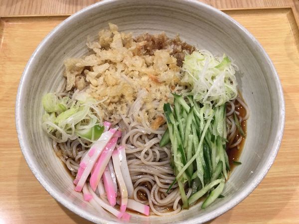 「冷やしたぬき・大盛(¥320+30)」@小諸そば 鎌倉橋店の写真