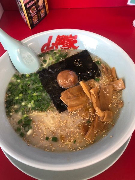 「朝ラーメン(メンマトッピング）」@ラーメン山岡家 諏訪店の写真