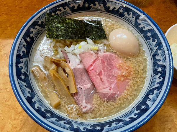 「背脂煮干しそば」@中華そば 児ノ木の写真