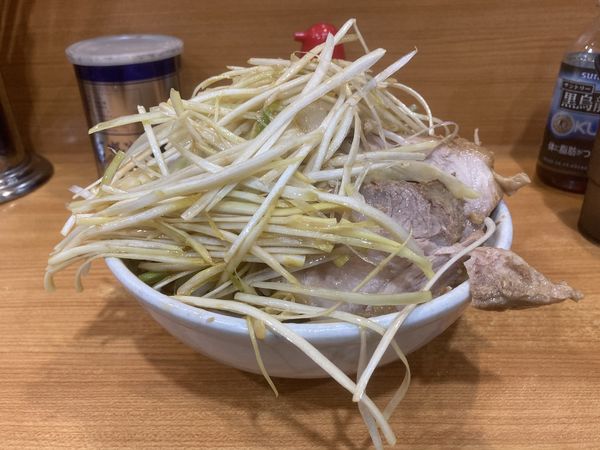 「小ラーメン（麺半分）＋ネギ　ニンニク、アブラ、野菜ノーコール」@ラーメン二郎 八王子野猿街道店2の写真