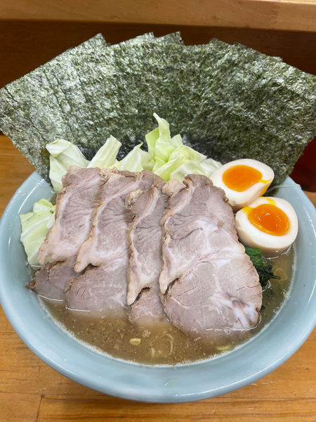 「チャーシュー麺大盛り　海苔玉増し」@捲り家の写真