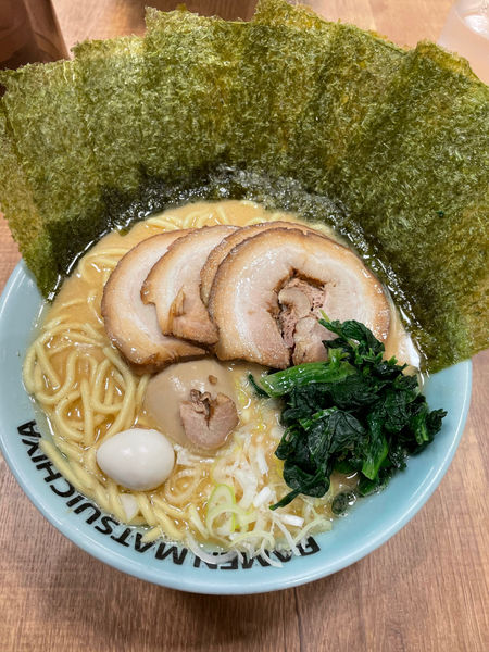 「まるとく大盛り」@横浜家系らーめん 松壱家 甲府店の写真