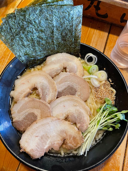 「豚骨醤油　チャーシュー」@らーめん能登山 つけ麺館の写真