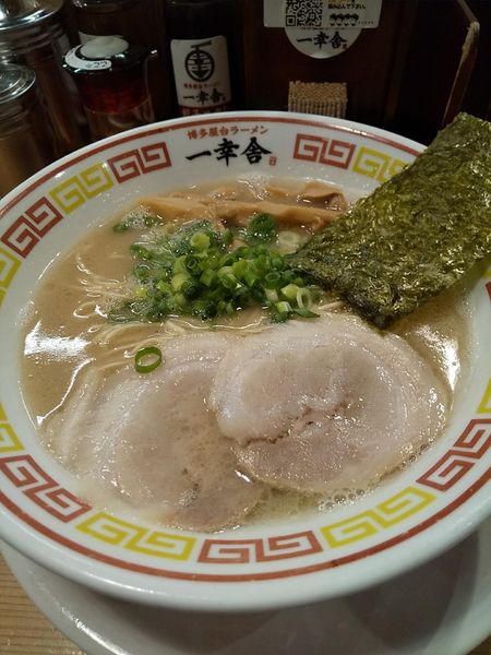 「朝ラーメン」@博多屋台一幸舎 博多一番街店の写真