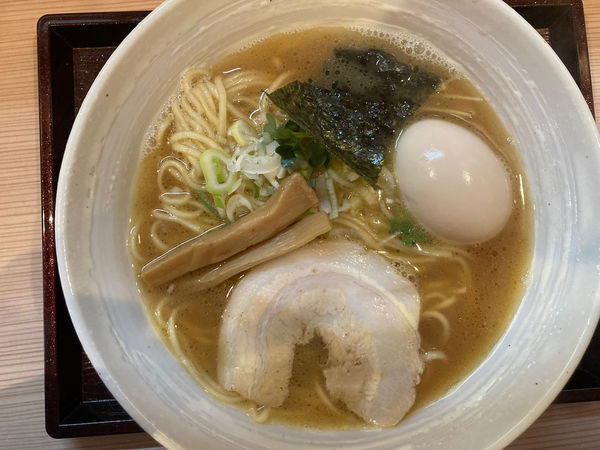 「醤油ラーメン 780円（味玉+100円）」@麺家 心専の写真