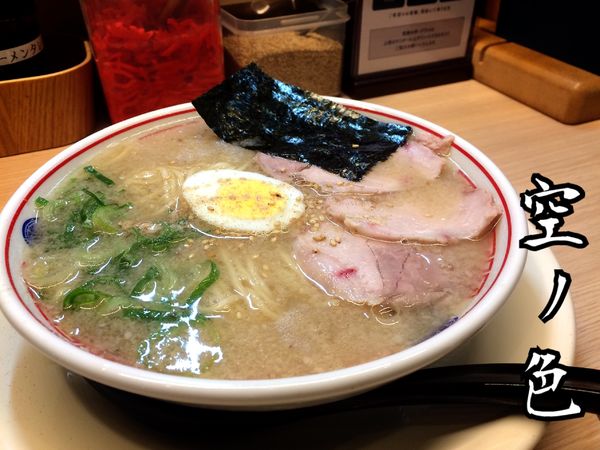 「淡口豚骨ラーメン￥780」@空ノ色 王子店の写真