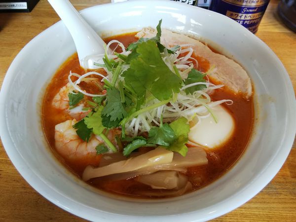 「【限定】トムヤム豚骨」@らーめん 月の兎影の写真