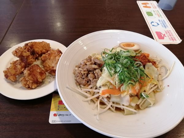 「ビャンビヤン麺　769円　唐揚げ　329円」@バーミヤン 立川北口店の写真