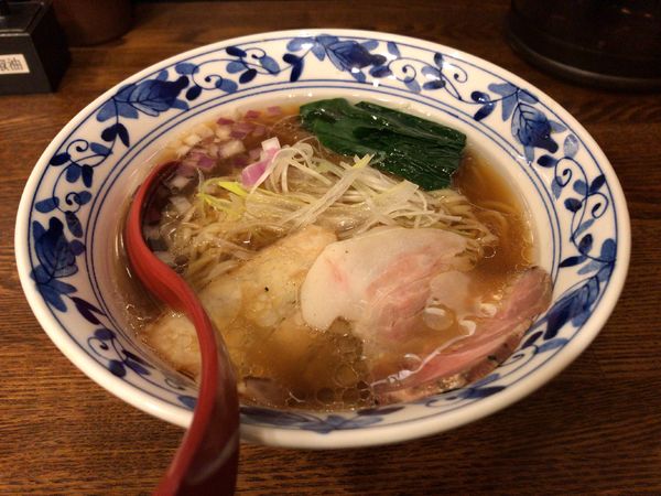 「貝出汁　醤油らぁ麺」@貝出汁らぁ麺 虎武の写真