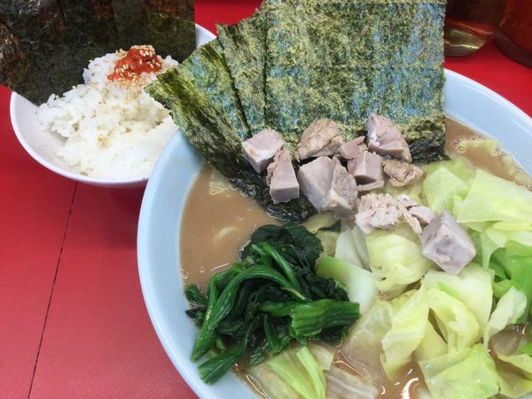 「朝ラーメン+キャベツ(¥500+ライス無料)」@ラーメン堀田家の写真