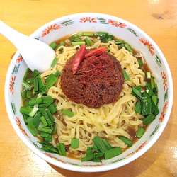 台湾ラーメン(赤)1050円＋2辛80円