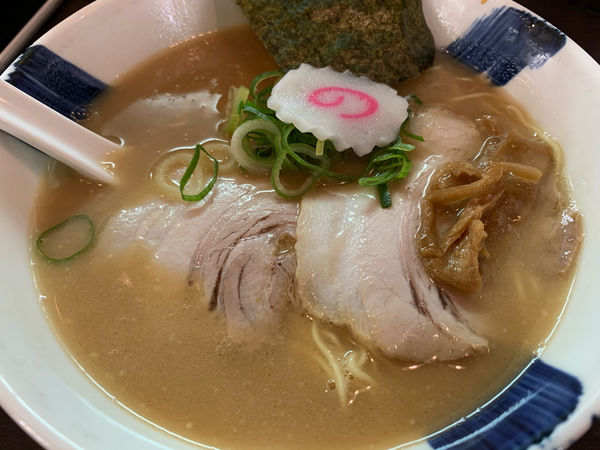 「豚骨醤油ラーメン」@らーめん 頑々坊子の写真