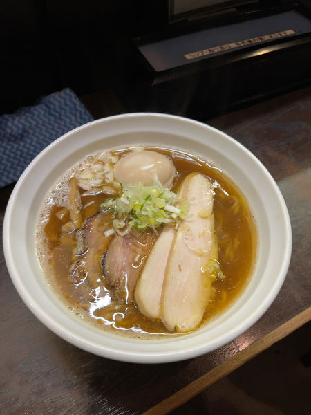 「醤油+味玉」@尼龍の写真