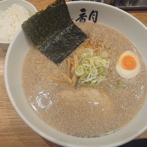 「醤油らーめん860円、小ライス100円」@ら〜めん香月 池尻大橋店の写真
