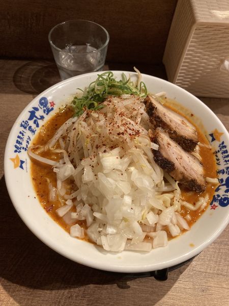 「弐星流辛味噌ラーメン（８８０円）　大盛り無料」@濃厚煮干しラーメン 麺屋 弐星 六甲道店の写真