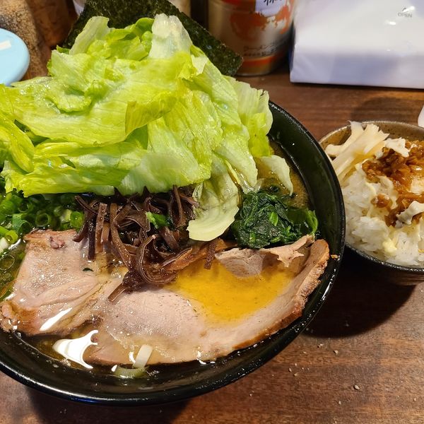 「限定　塩とんこつ」@家系ラーメン クックらの写真