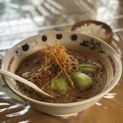 たんたんめん　しろいごはん半