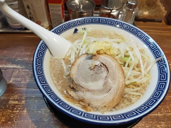 「三郎(野菜少なめ)850円+税」@麺家 くさび 福島店の写真