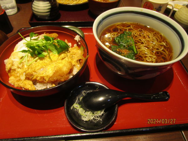 「カツ丼と温蕎麦Set 1130円」@そば傳 西新井アリオ店の写真