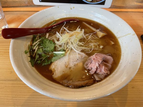 「焼きあご塩らー麺」@焼きあご塩らー麺 たかはし 新宿本店の写真