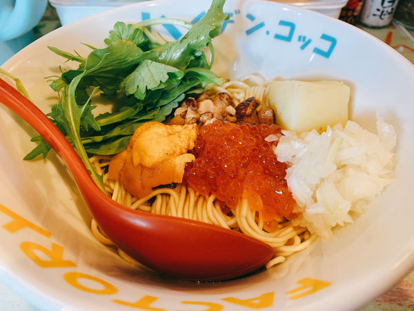 「フォアグラ×雲丹×いくら=極上まぜソバ」@ハイデン.コッコFACTORYサマンサ・タマサの写真