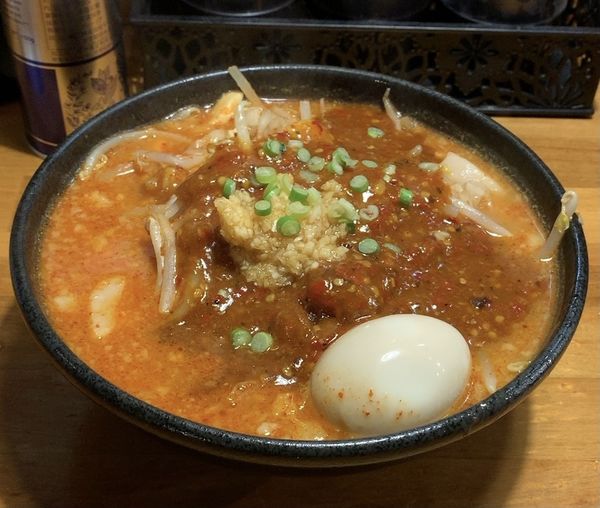 「味玉どて辛めん」@どてちん 習志野店の写真