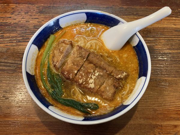 「排骨担々麺」@支那麺 はしご 新小岩店の写真