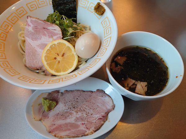 「つけめん+味玉、チャーシュー(1150円)」@麺や くろえもんの写真