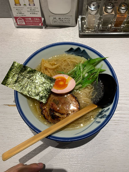 「柚子塩らーめん(淡麗、炙りチャーシュー)」@AFURI 六本木交差点の写真