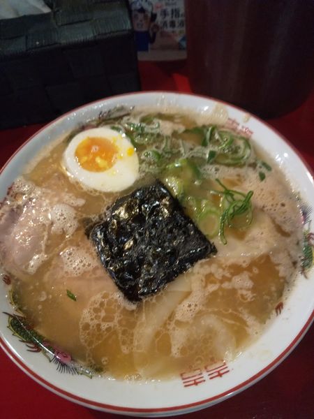「ラーメン750円替玉100円」@中洲屋台 長浜ラーメン 初代 健太の写真