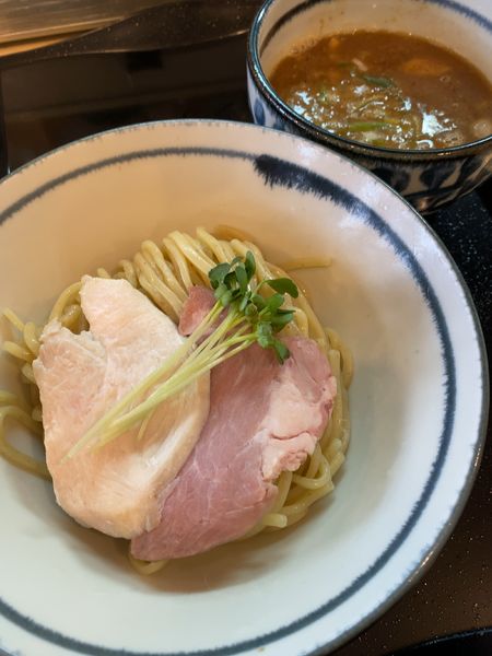 「鶏魚介のつけ麺 800円」@つけ麺 いな月の写真