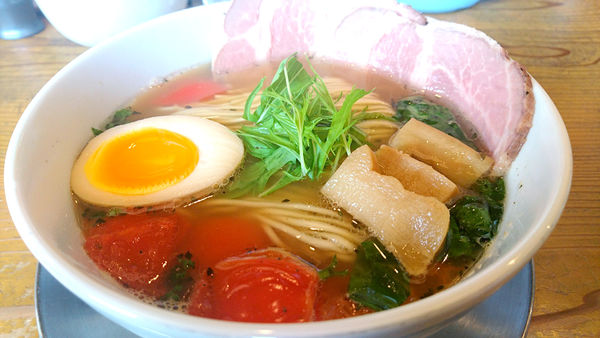 「【昼】完熟トマトの汐そば」@らぁ麺 めん奏心の写真