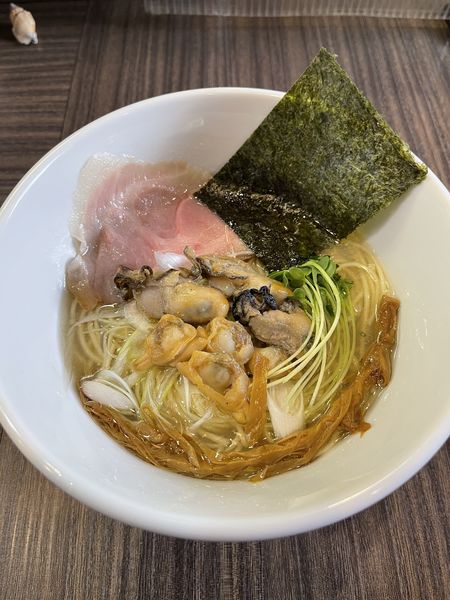 「限定　北海道産大アサリ　塩貝三昧らーめん」@麺屋 煮干と鶏 ひんなの写真