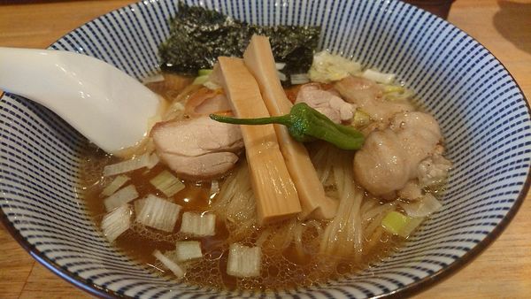 「鶏中華そば(850円税込)」@寿製麺よしかわ 坂戸店の写真