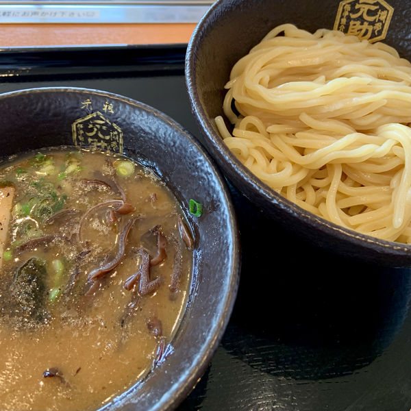 「【期間限定】豚骨魚介つけ麺（850円）キクラゲ（サービス）」@博多一幸舎 空港南店の写真