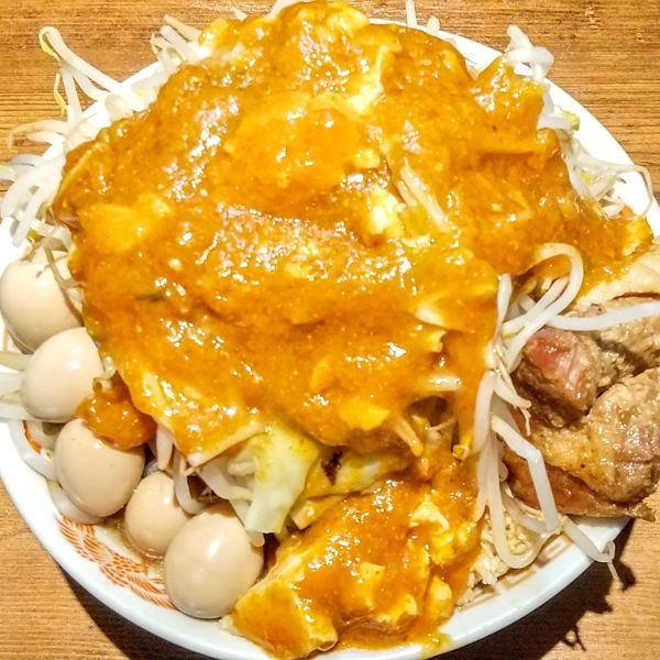 「フュージョン800円うずら100円ﾔｻｲﾆﾝﾆｸｼｮｳｶﾞ」@火の豚 人形町駅前店の写真