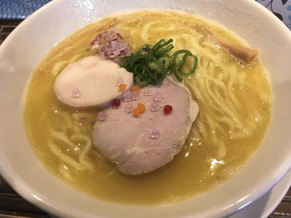 「貝出汁 鶏白湯 汐」@noodles kitchen GUNNERS 新丸子店の写真