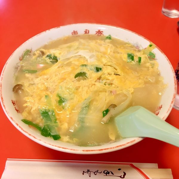 「玉子そば。¥720。火曜日は大盛りサービス」@恵礼香の写真