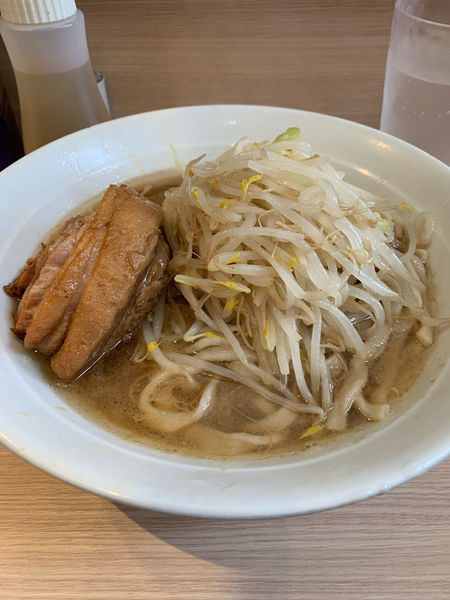 「ラーメン　300g ヤサイカラメ」@麺屋 味方の写真