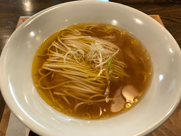 「かけ中華そば　600円」@稲庭中華そば 秋田本店の写真