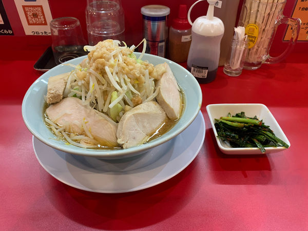 「ラーメン(小)鶏肉増し」@自家製麺 酉の写真