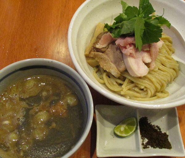 「濃厚煮干しつけ麺（並）900円」@千日紅の写真