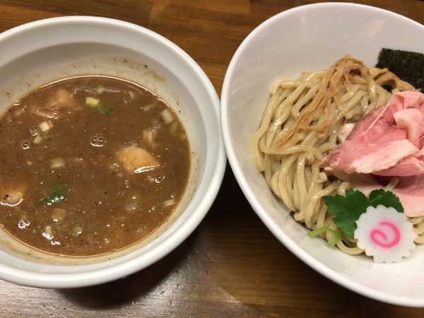 「濃厚煮干つけ麺」@馳走麺 狸穴の写真