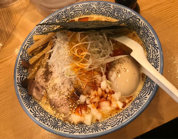 「特製ごまの辛いそば」@中華そば 笑歩の写真