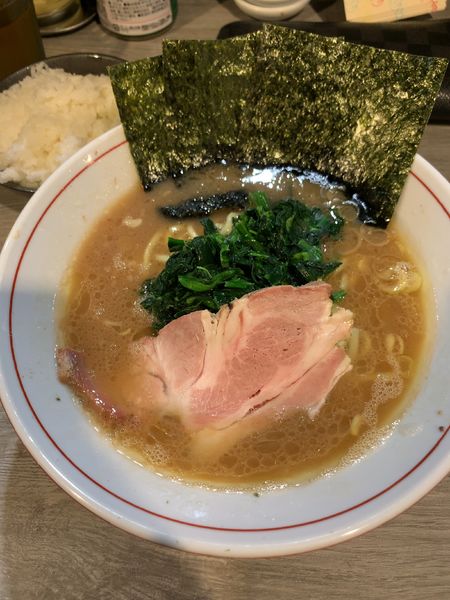 「ラーメン（ロース）（700円）+ライス（50円）」@らーめん ぱったぱたの写真