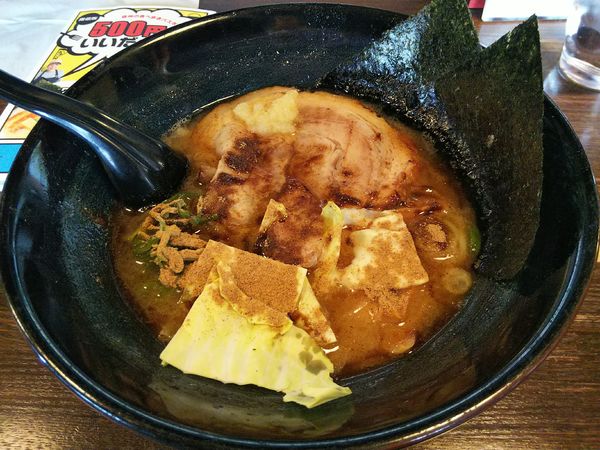 「ぶた鰹そば　＋ニンニク：無料　※クーポンで５００円」@麺王 零 -ZERO-の写真