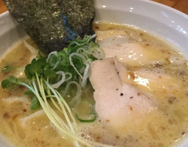 「鳥白湯」@麺屋 ぶんけいの写真